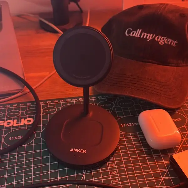 Anker phone stand